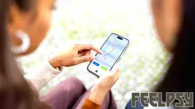 Is Sharing Your Location With a Partner Actually Healthy? Here’s What a Psychologist Says.